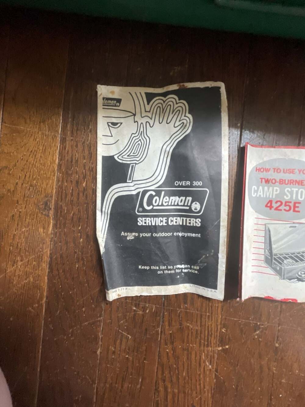 Vintage Coleman 425E Two-Burner Camping Stove with Original Box and Manuals - Picture 4 of 5
